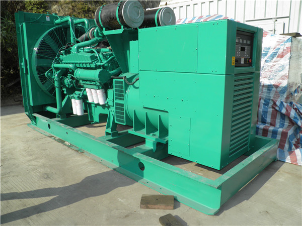 路南发电车出租-柴油发电机散热器怎样散热