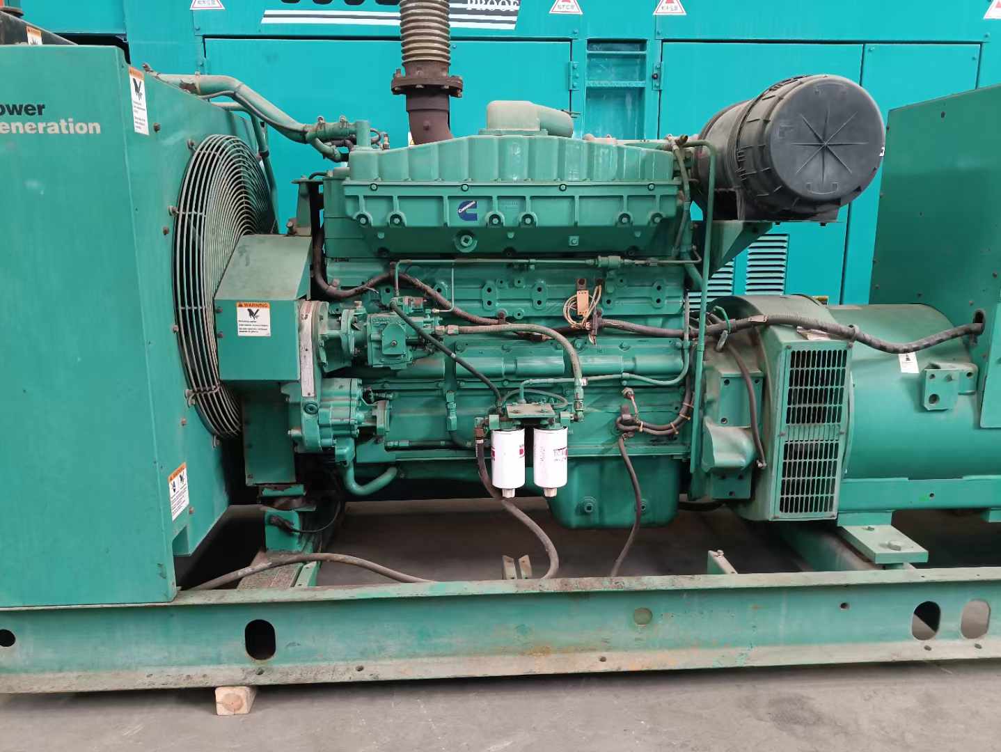 路南过载会对 600kW 柴油发电机组造成哪些损害？