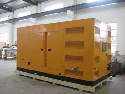 路南不同类型的发电机组在冬季保养时的注意事项有何差异？